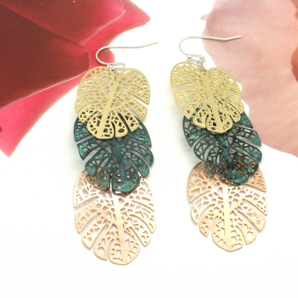 Stunning Filigree Leaf Earrings